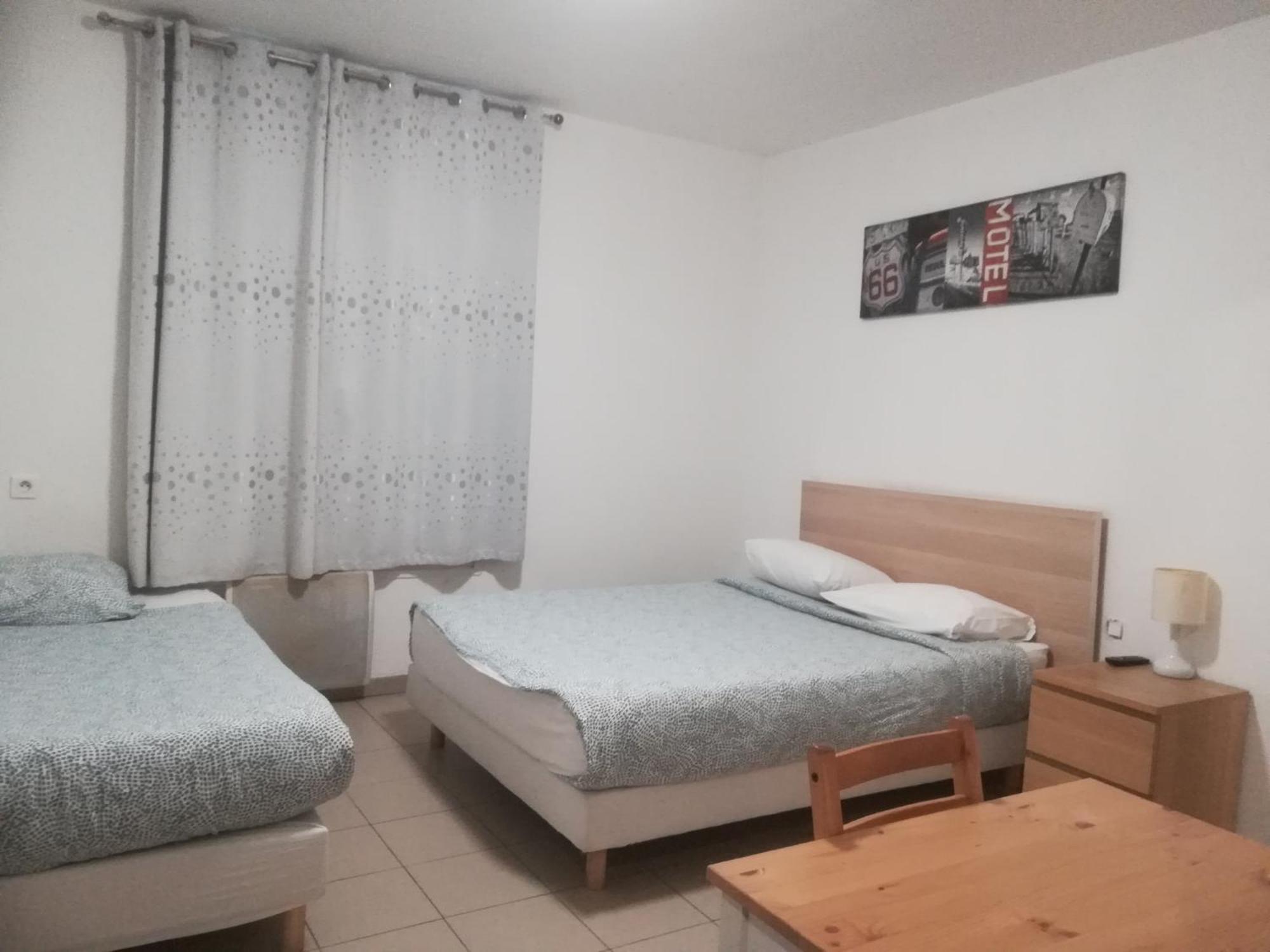 Hotel Vauban Livry-Gargan Eksteriør billede
